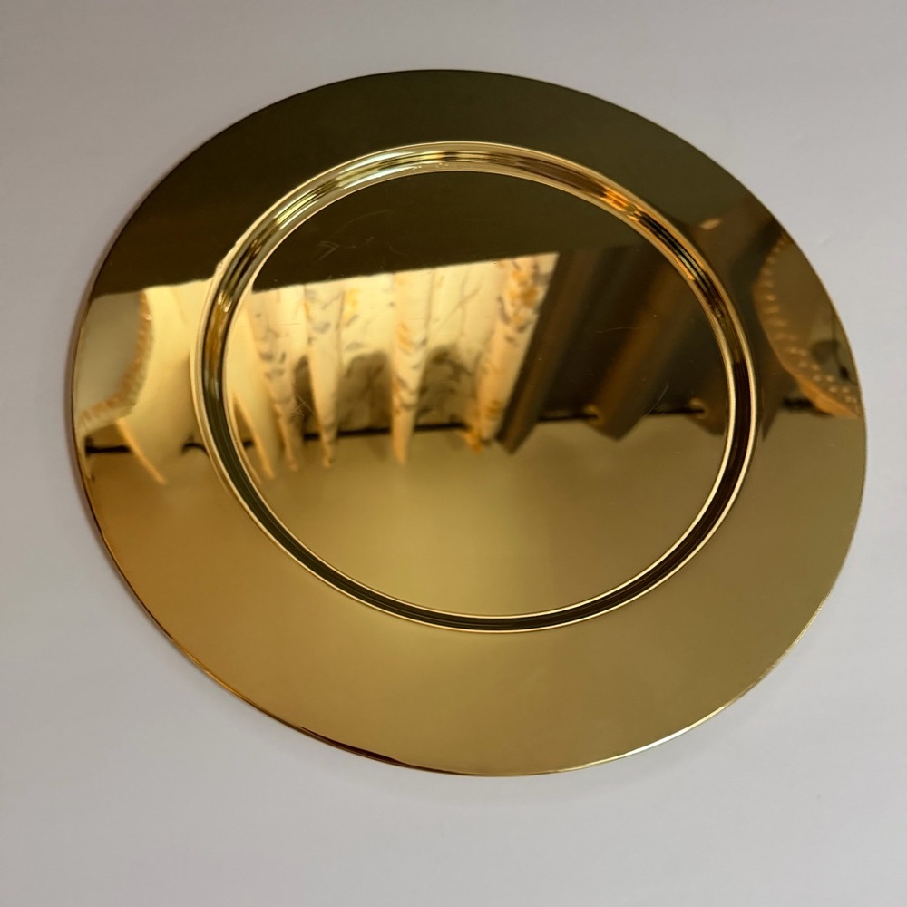 Set of 6 Metal Gold Charger Plates